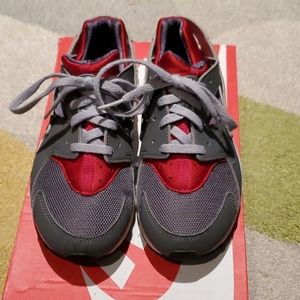 Kids sneakers